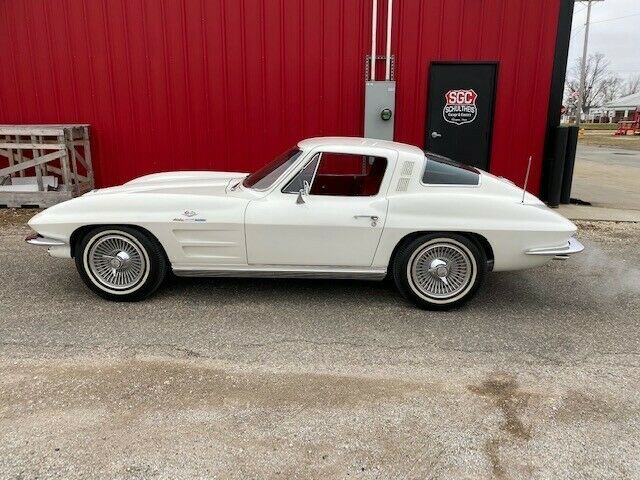 Chevrolet Corvette 1964 image number 30