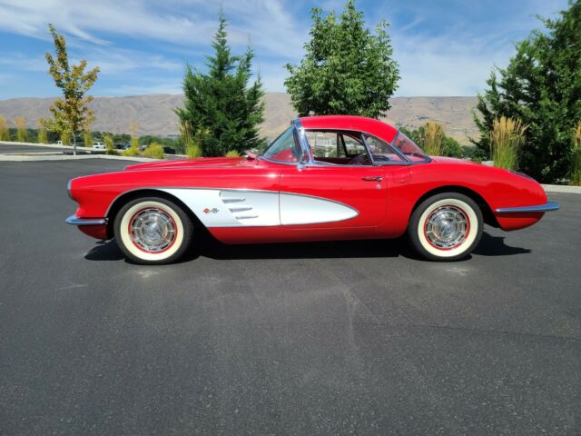 Chevrolet Corvette 1960 image number 1