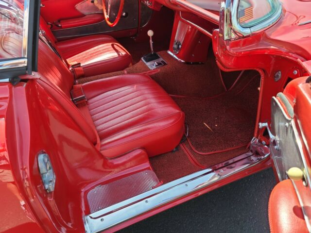 Chevrolet Corvette 1960 image number 14
