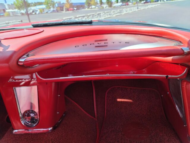 Chevrolet Corvette 1960 image number 15
