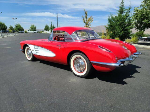 Chevrolet Corvette 1960 image number 2