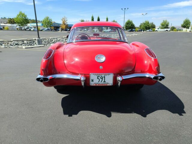 Chevrolet Corvette 1960 image number 3