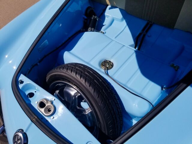 Volkswagen Karmann Ghia 1968 image number 38