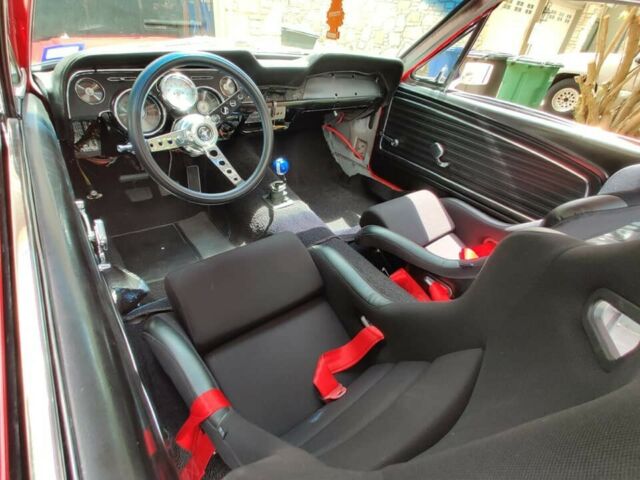Ford Mustang 1968 image number 14