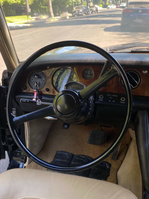 Rolls-Royce Silver Shadow 1973 image number 10