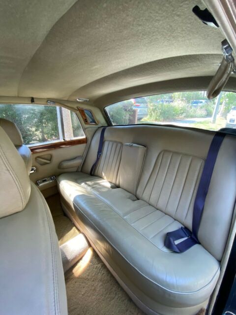 Rolls-Royce Silver Shadow 1973 image number 36