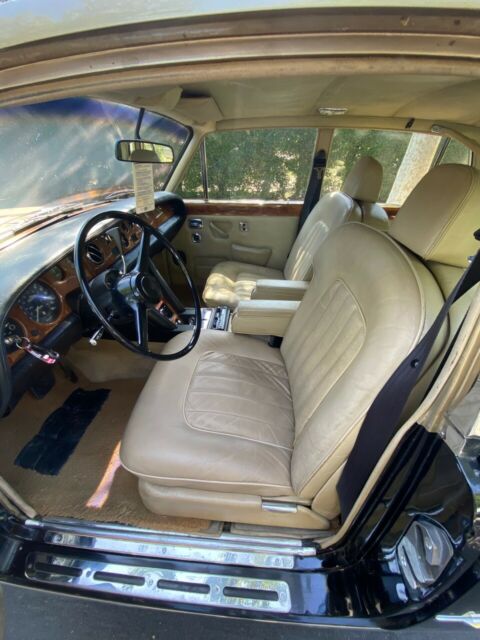 Rolls-Royce Silver Shadow 1973 image number 6