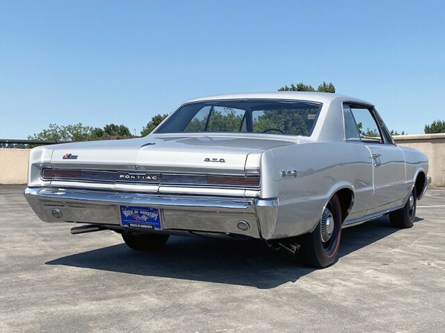 Pontiac GTO 1964 image number 28