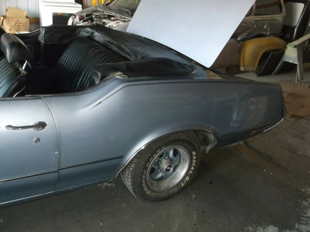 Oldsmobile Cutlass 1972 image number 11