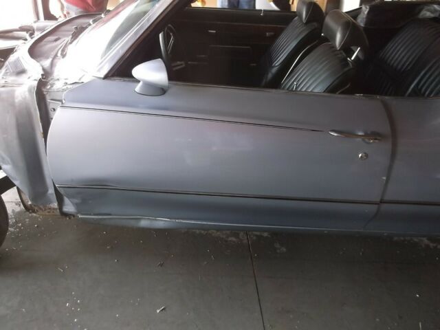 Oldsmobile Cutlass 1972 image number 38