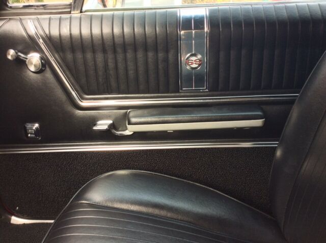 Chevrolet Impala SS 1965 image number 38