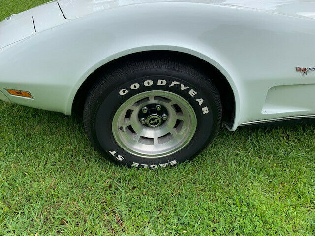 Chevrolet Corvette C3 1979 image number 7
