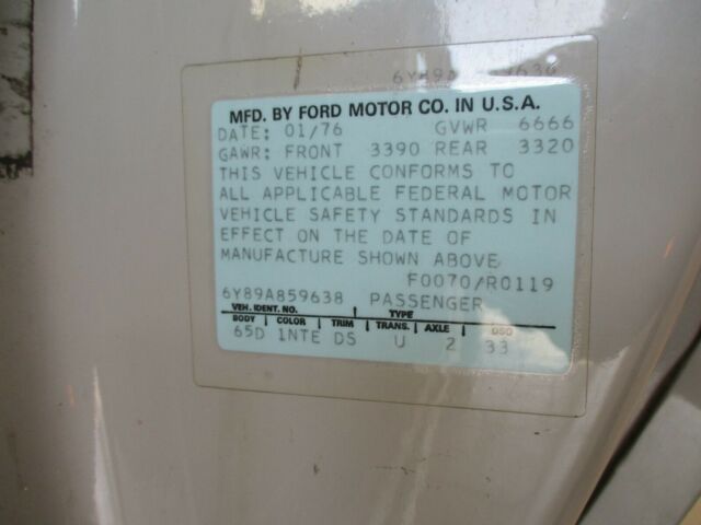 Lincoln Continental 1976 image number 23
