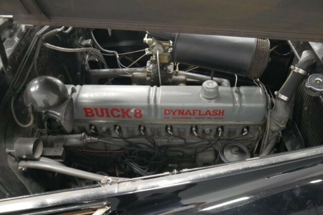 Buick Series 80 1940 image number 3
