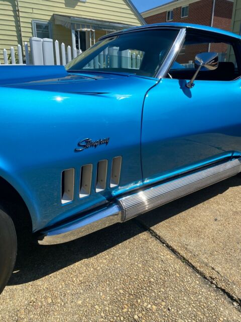 Chevrolet Corvette 1969 image number 9