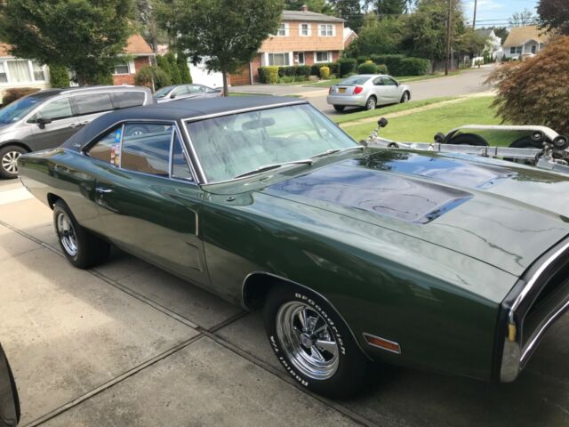 Dodge Charger 1970 image number 34