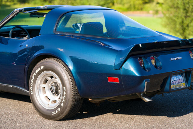 Chevrolet Corvette 1979 image number 23