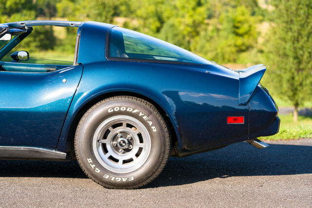 Chevrolet Corvette 1979 image number 39