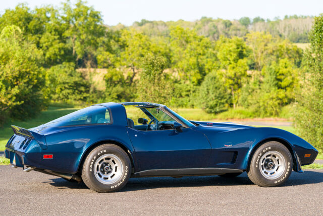 Chevrolet Corvette 1979 image number 4