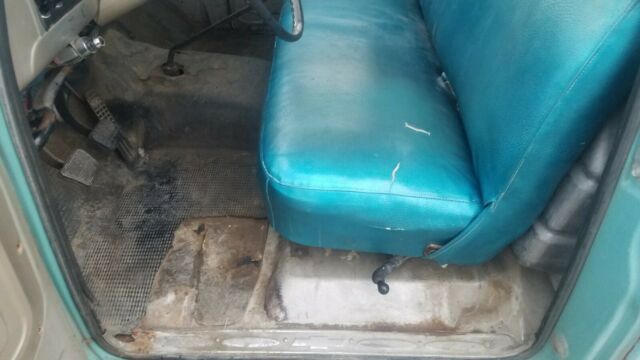 Chevrolet C10 Pickup 1965 image number 16