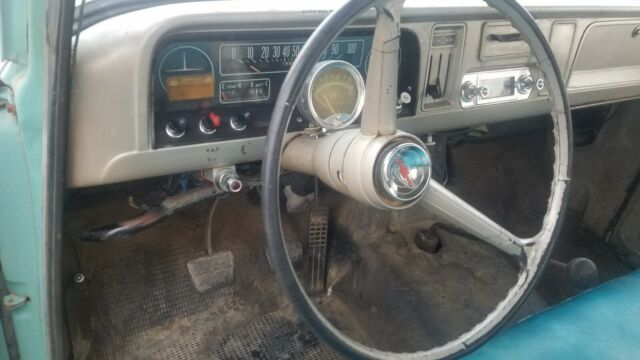 Chevrolet C10 Pickup 1965 image number 18