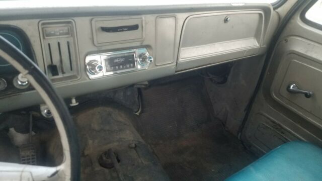Chevrolet C10 Pickup 1965 image number 22