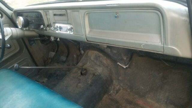 Chevrolet C10 Pickup 1965 image number 44