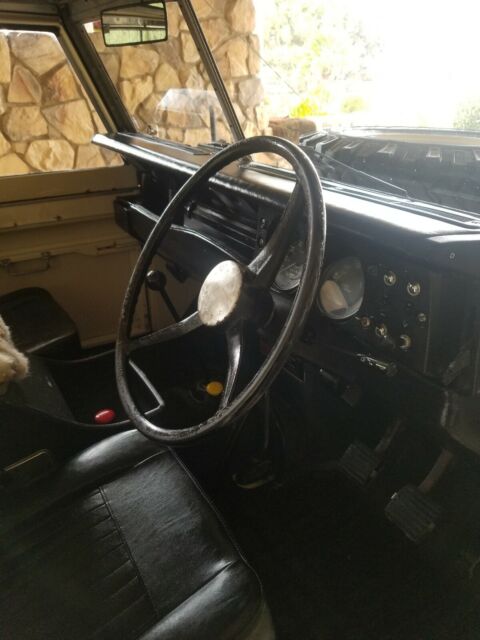 Land Rover Series III 1973 image number 22
