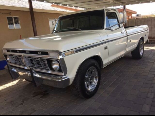 Ford F-250 1976 image number 2