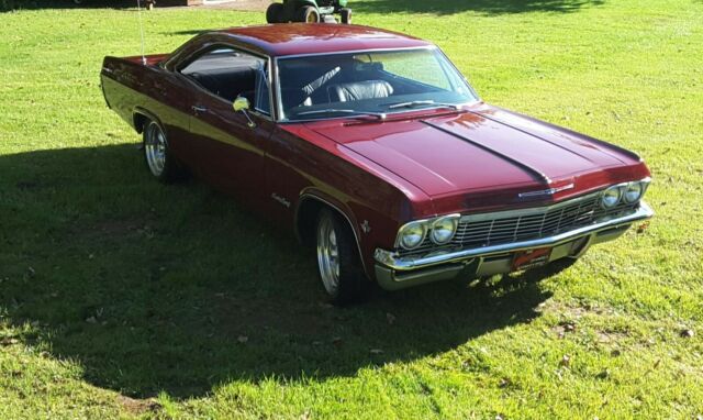 Chevrolet Impala 1965 image number 1