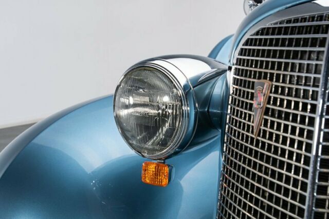 Cadillac Fleetwood 1937 image number 45