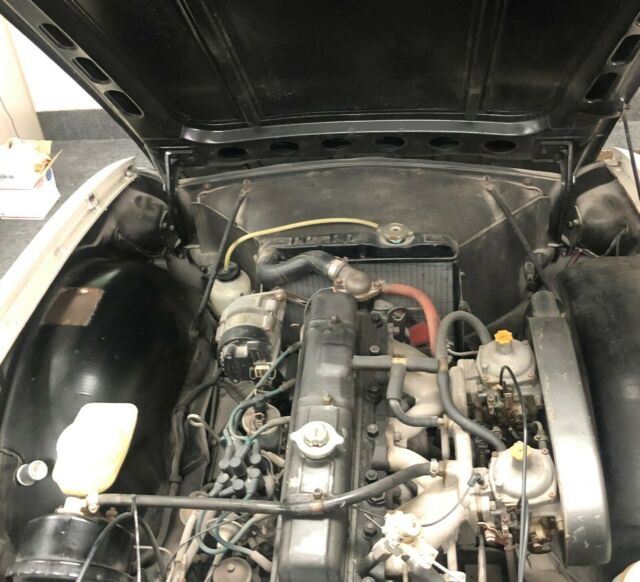 Triumph TR-6 1971 image number 12