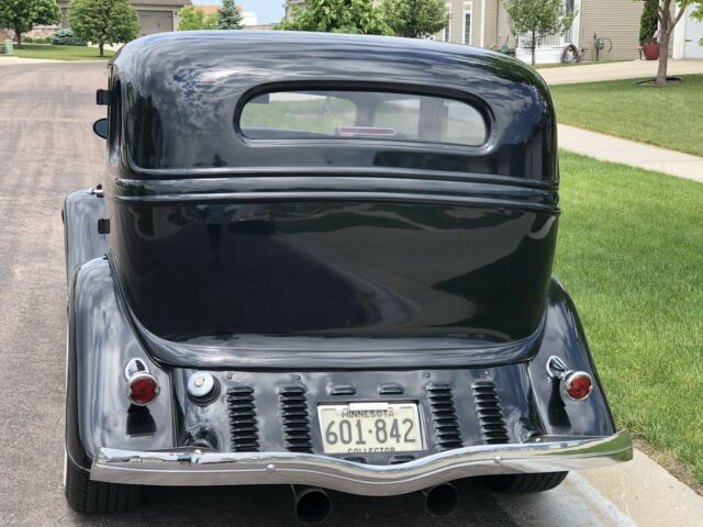 Ford Sedan 1934 image number 14