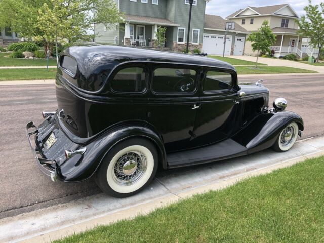 Ford Sedan 1934 image number 18
