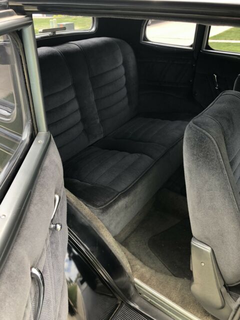 Ford Sedan 1934 image number 24