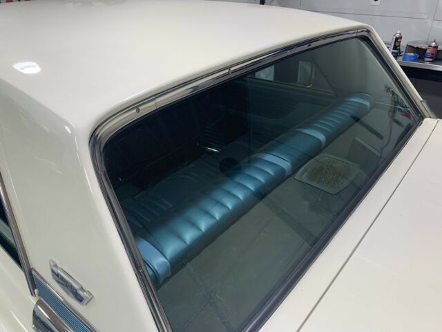 Ford Galaxie 500 1962 image number 27