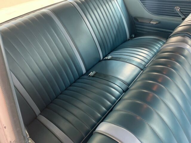 Ford Galaxie 500 1962 image number 29