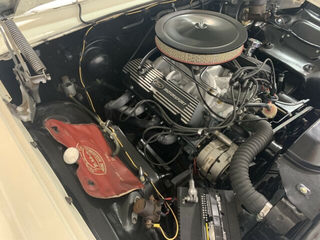 Ford Galaxie 500 1962 image number 33