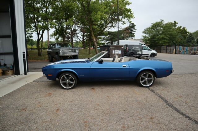 Ford Mustang 1973 image number 21