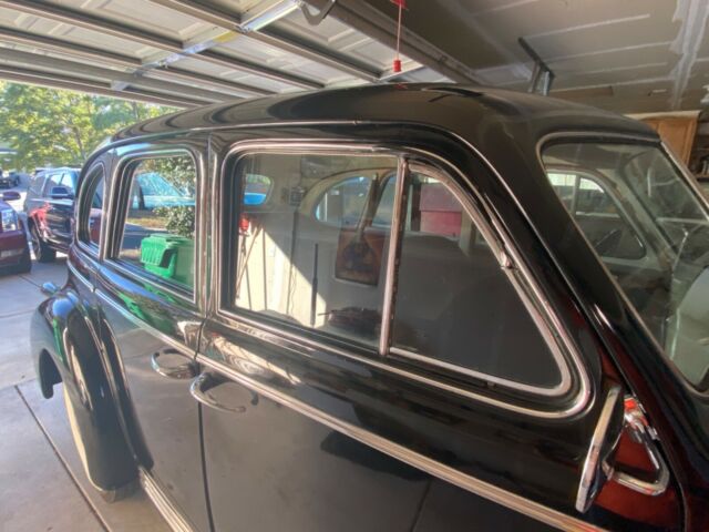 Cadillac Lasalle 1940 image number 30