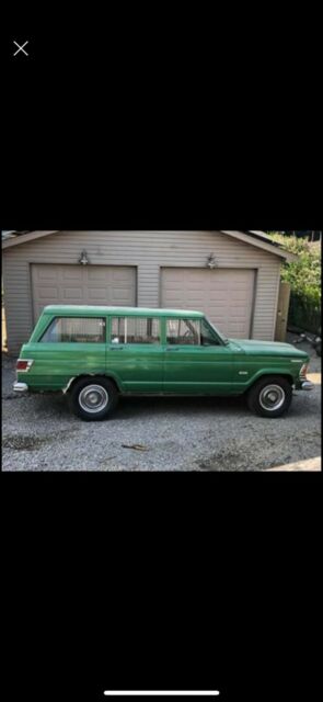 Jeep Wagoneer 1973 image number 2