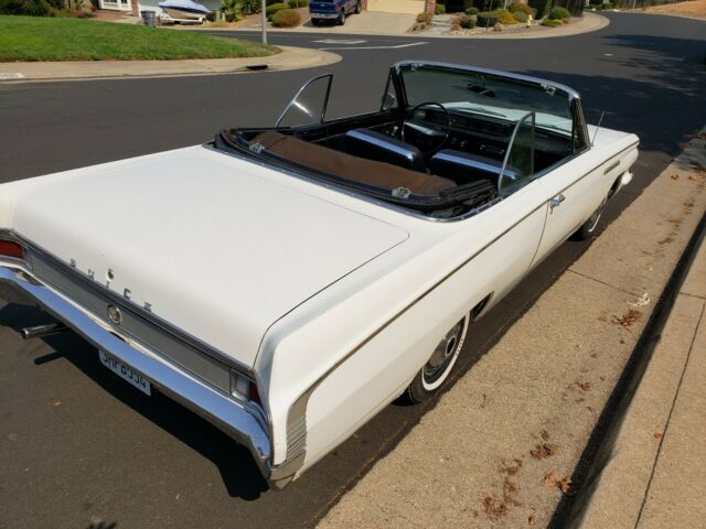 Buick Skylark 1963 image number 22