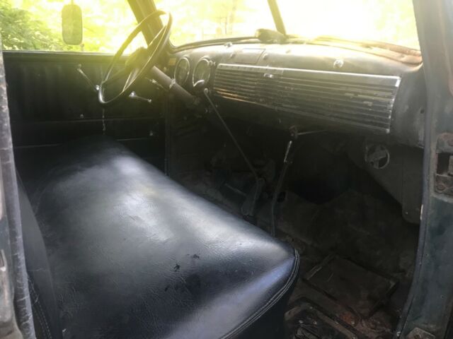Chevrolet Thriftmaster 1948 image number 30
