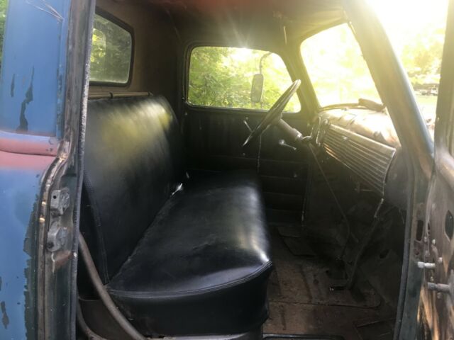 Chevrolet Thriftmaster 1948 image number 31