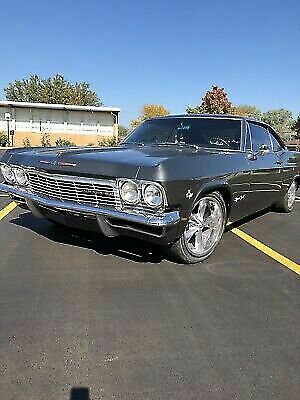 Chevrolet Impala 1965 image number 3