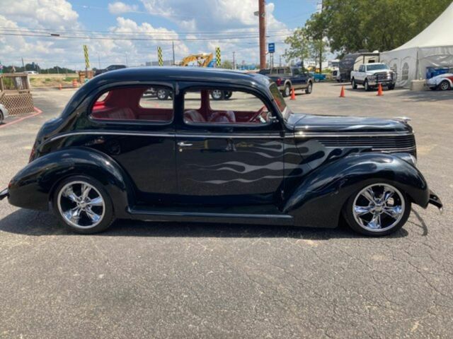 Ford 2 Door Sedan ALL STEEL 1938 image number 5