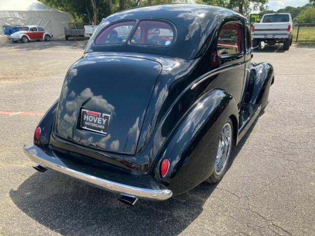 Ford 2 Door Sedan ALL STEEL 1938 image number 6