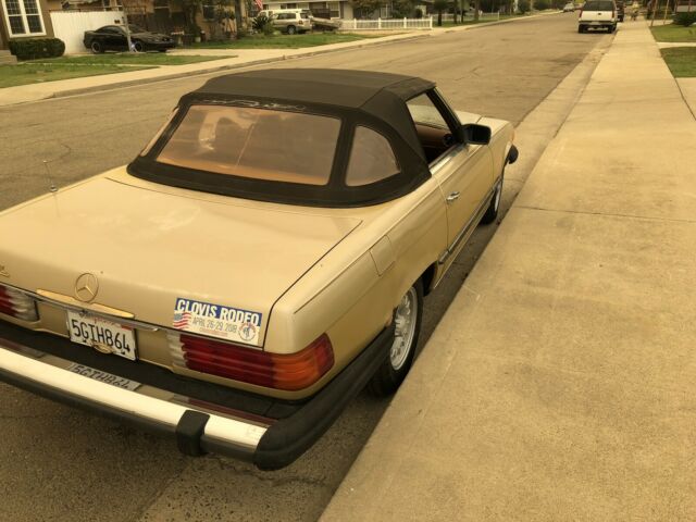 Mercedes-Benz 450SL 1979 image number 6