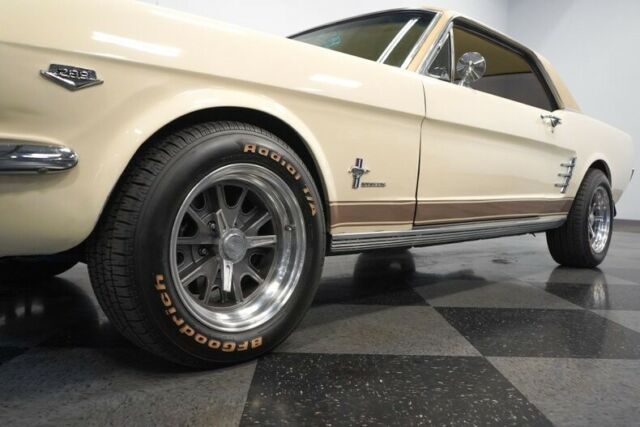 Ford Mustang 1966 image number 23
