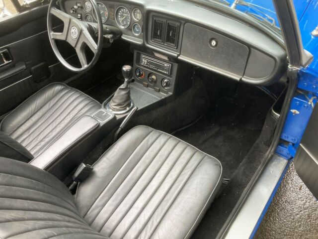 MG MGB 1978 image number 17